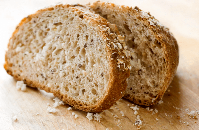 Pão branco com farelo